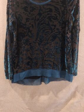 Simply Vera Vera Wang Teal and Black Burnout Velvet Long-Sleeve Top